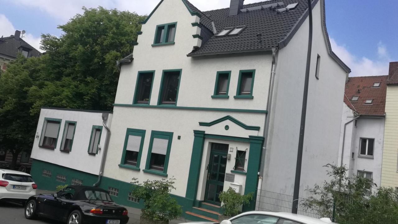 Hotel Matthias Reiner Kozok à Wuppertal Extérieur photo